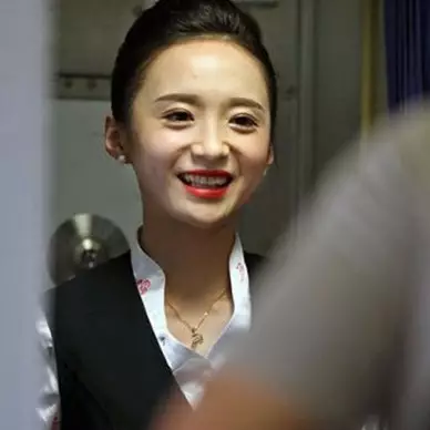 Cewek ini digelari pramugari tercantik sedunia, bikin betah 'terbang'