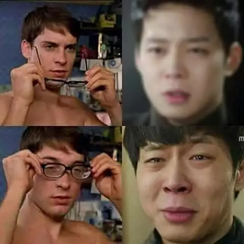 10 Meme 'beda pakai kacamata' ini nggak cuma lucu, tapi juga nyelekit