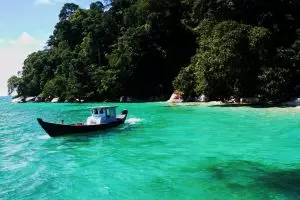 4 Pulau di Sumut ini hadirkan surga tersembunyi, berangkat yuk!