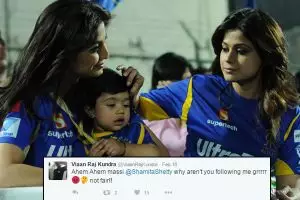 11 Seleb Bollywood bareng keponakan, udah kayak ortu dan anak