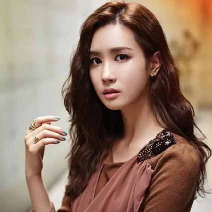 10 Seleb cantik K-Pop ini terang-terangan mengaku pernah lakukan oplas