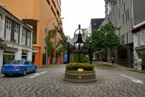 Menginap di tempat ini kamu bakal rasakan sensasi jadi warga Singapura