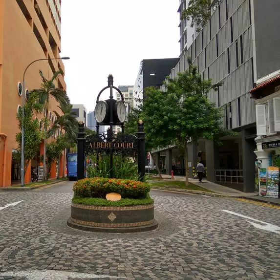 Menginap di tempat ini kamu bakal rasakan sensasi jadi warga Singapura