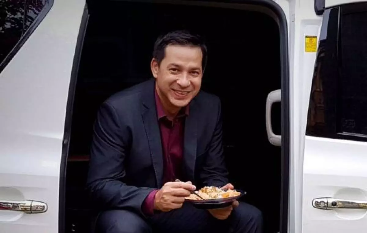 Status Ari Wibowo ini bikin Indonesia bangga punya Presiden Jokowi