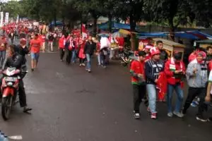 35 Gerobak makanan lezat ini disediakan buat suporter Timnas Garuda