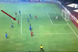 Ini penjelasan kenapa tendangan Zulham Zamrun terlihat gol