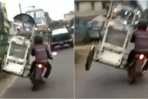 Wow, aksi penjual Sari Roti keliling ini bikin netizen terpukau