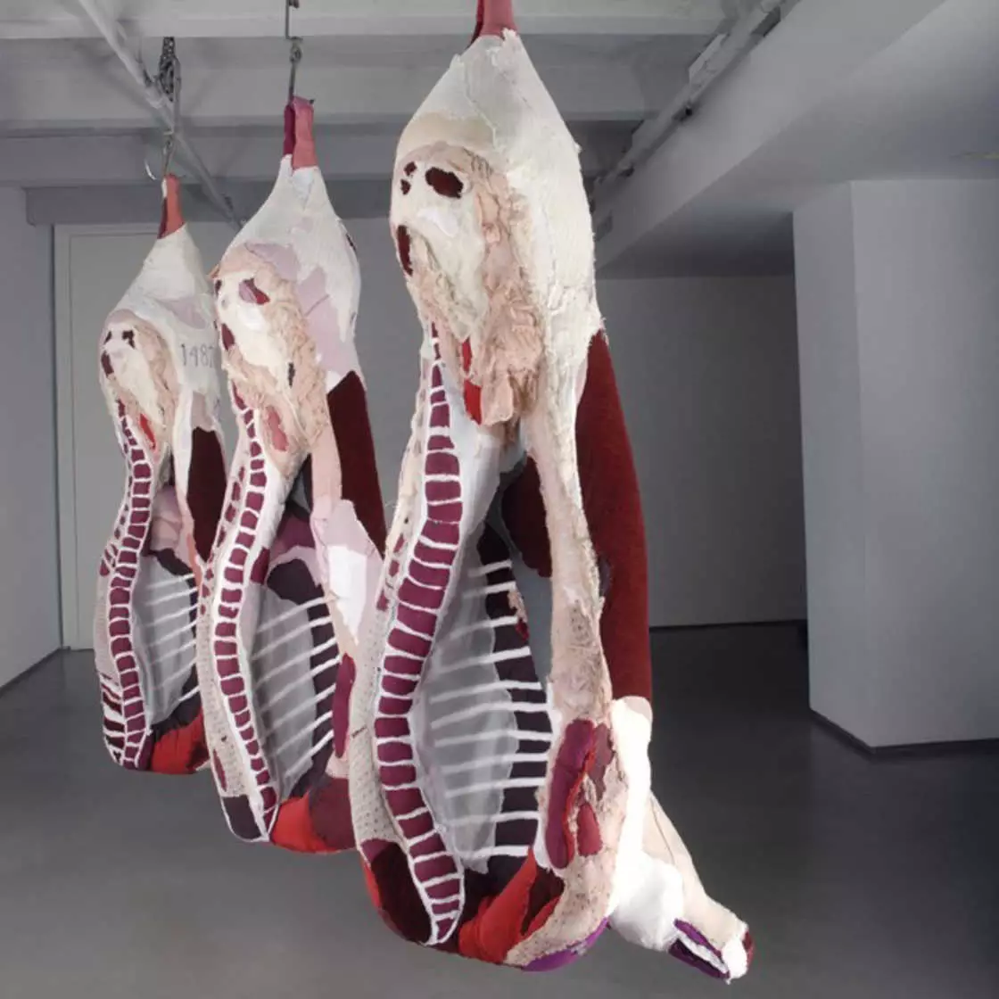 Kamu nggak nyangka, 15 'daging segar' ini tersusun dari kain bekas