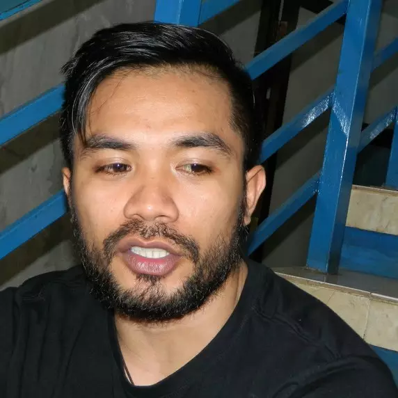 7 Perubahan gaya rambut Zulham Zamrun, bikin suporter makin antusias