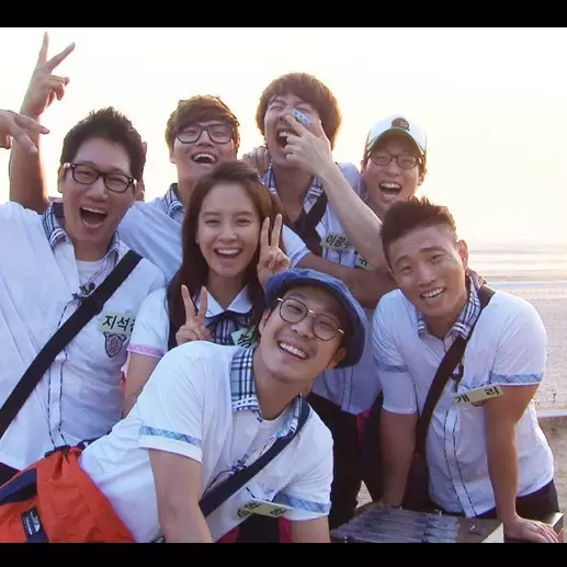 15 Potret kebersamaan 7 member Running Man yang bakal bikin kangen