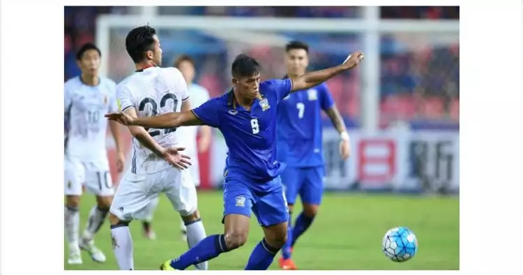 Turun minum, Thailand unggul 1-0 lewat gol kebetulan Siroch Chatthong