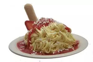 Spageti ini terbuat dari gelato, inovatif banget ya?