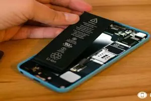 Ini bahaya menggunakan baterai dan charger KW buat HPmu  