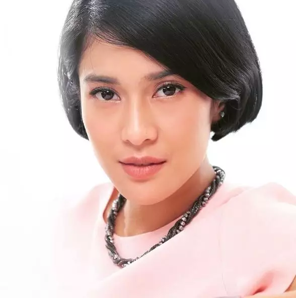 Ganti gaya rambut, 10 seleb ini paling bikin heboh di 2016
