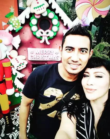 3 Pasangan selebriti ini beda agama, tapi kompak rayakan Natal bersama