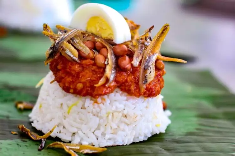 10 Olahan nasi unik khas Indonesia yang bikin ngiler