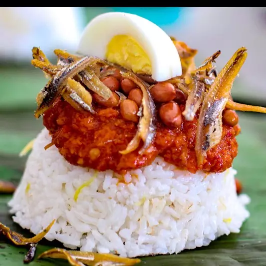 10 Olahan nasi unik khas Indonesia yang bikin ngiler