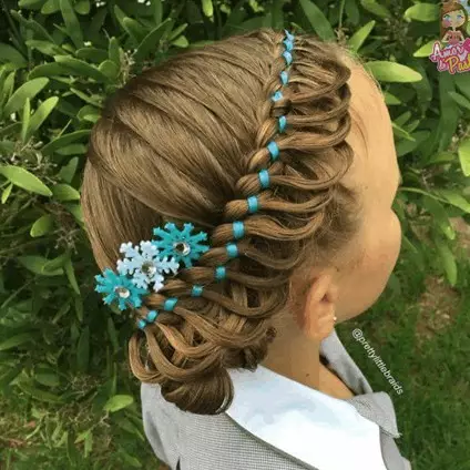 15 Ide bikin kepang rambut buat putri, bikin tambah cantik ngegemesin