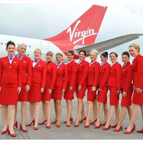 Lagi, pelesetan instruksi keselamatan penerbangan yang bikin ngakak