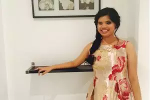 Kegigihan perempuan tuna netra bersuara emas ini inspiratif banget