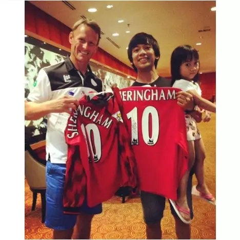 10 Foto tunjukkan Ryan D'Massiv itu fans MU garis keras 