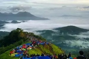 7 Destinasi wisata alam di Kalbar ini indahnya kebangetan