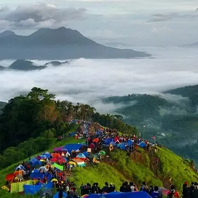 7 Destinasi wisata alam di Kalbar ini indahnya kebangetan