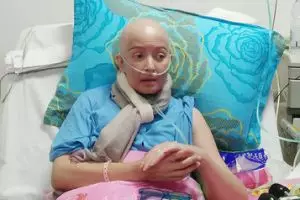 Kisah nestapa 5 artis usai jatuh sakit ini mengundang simpati publik