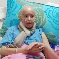 Kisah nestapa 5 artis usai jatuh sakit ini mengundang simpati publik