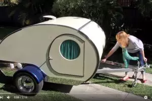 Karavan mini ini bisa manjain kamu selama piknik, berasa di rumah lho