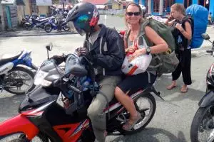 Kisah penumpang ojek online pakai rok dikira hantu ini ngocol abis