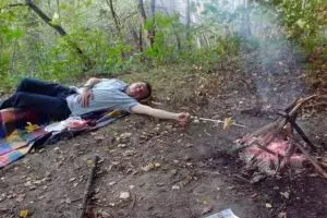 16 Potret tingkah orang malas ini bikin geleng-geleng kepala