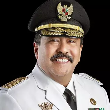 10 Penampilan Rano Karno dari Si Doel hingga jadi Gubernur Banten