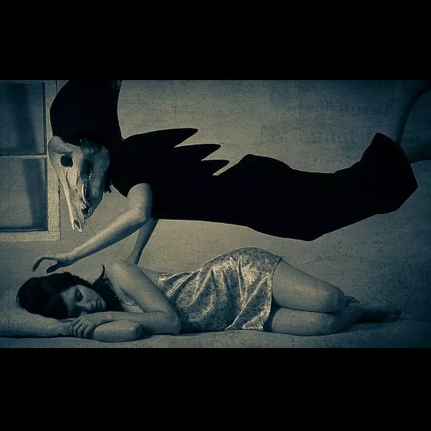 Ini beda mitos tindihan di berbagai negara, sebabnya bikin merinding