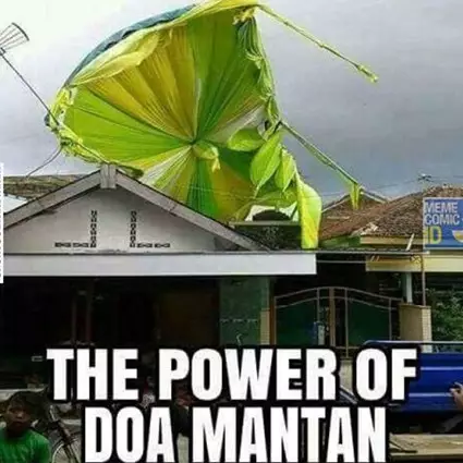 Tak cuma bikin baper, 10 meme seputar mantan ini juga lucu abis