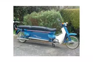 Selain unik, 10 modifikasi sepeda motor ini juga bikin ketawa ngakak