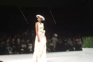 Keindahan bunga seruni akan ditampilkan di runway IFW 2017