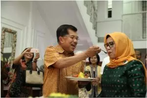 Istri Wapres Jusuf Kalla ultah, perayaan berlangsung sangat sederhana