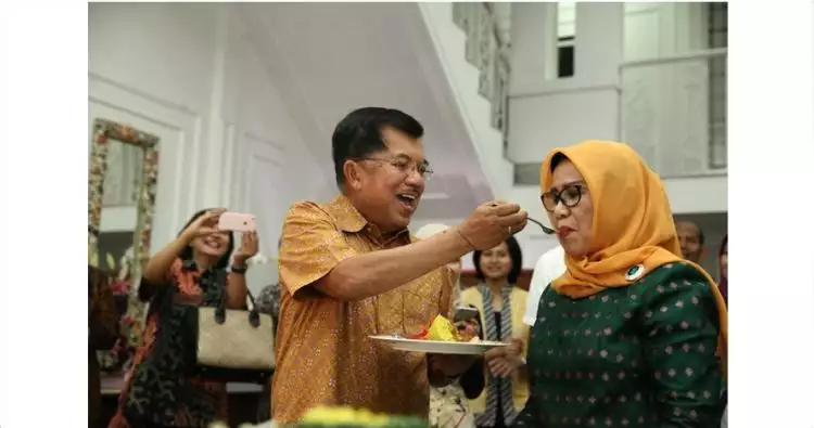 Istri Wapres Jusuf Kalla ultah, perayaan berlangsung sangat sederhana