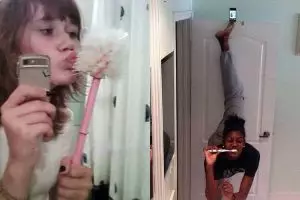 11 Kelakuan cewek saat pakai gadget ini bikin tepuk jidat