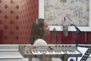 Ulang tahun bareng, Nagita persembahkan lagu sendu untuk Raffi Ahmad