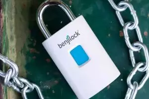 Nggak perlu kunci, gembok canggih ini siap amankan rumahmu