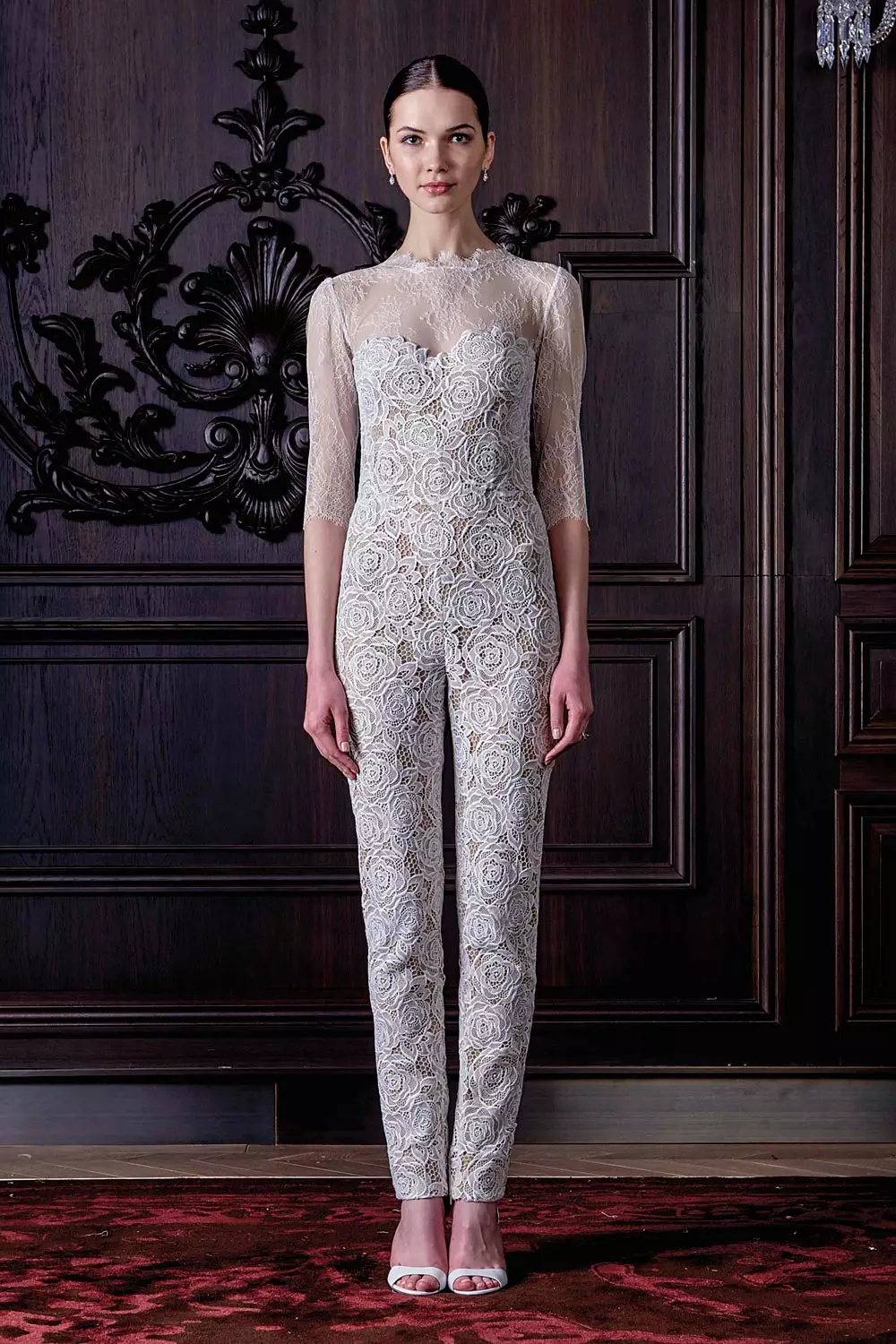 gaun pernikahan gaya jumpsuit © 2017 berbagai sumber gaun pernikahan gaya jumpsuit © 2017 berbagai sumber