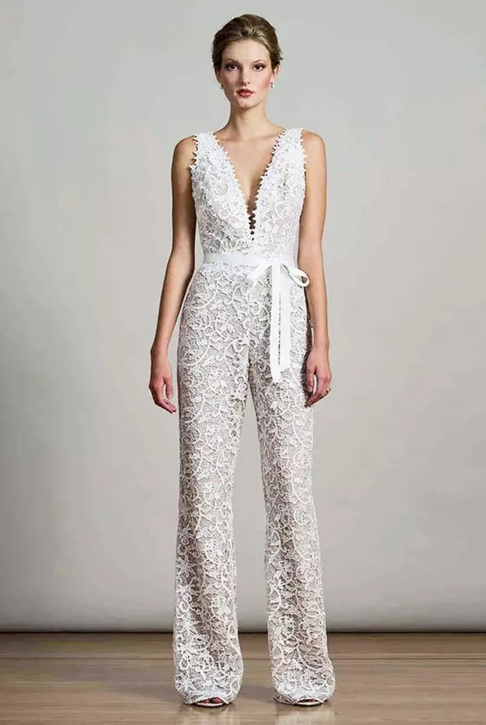 gaun pernikahan gaya jumpsuit © 2017 berbagai sumber gaun pernikahan gaya jumpsuit © 2017 berbagai sumber