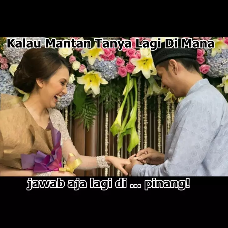 9 Meme 'kalau mantan tanya lagi di mana' ini jawabannya curhat-able
