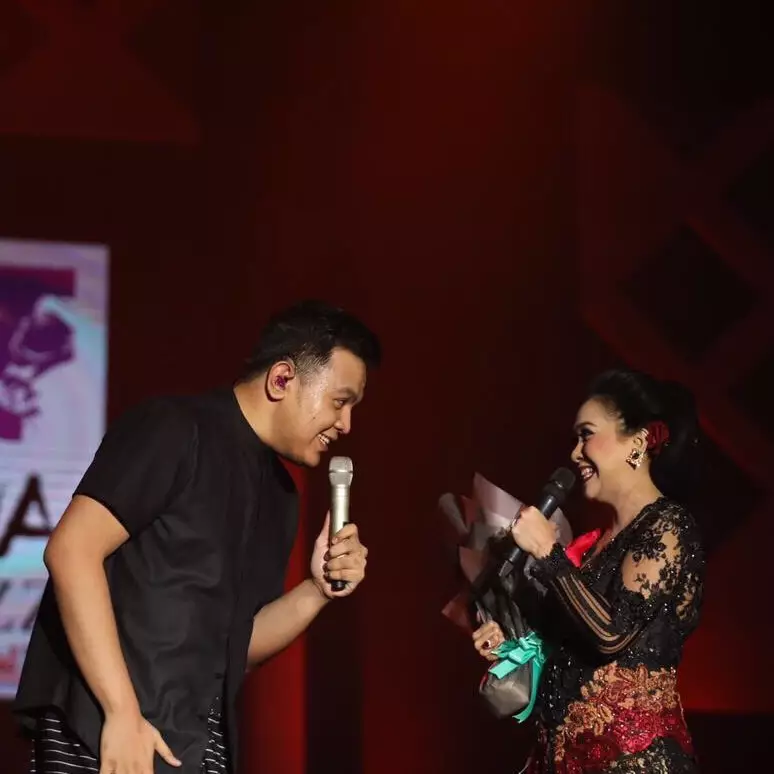 Tulus memukau penonton Java Jazz Festival 2017, suasananya pecah