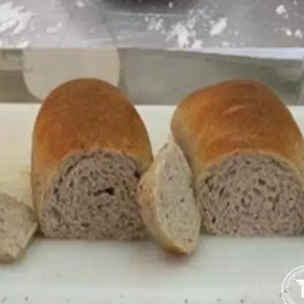 Tampilan menggugah selera, roti ini ternyata dibuat dari tepung kecoak