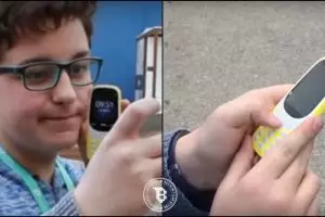 Coba Nokia 3310 versi baru, remaja ini justru kebingungan, ada apa ya?