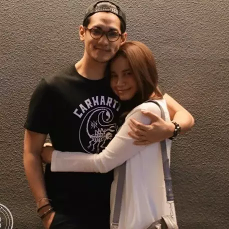 Disebut Melly Goeslaw akan nikah, jawaban Rossa bikin makin penasaran