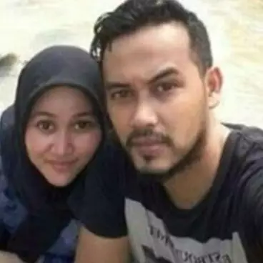 Dituntut 12 tahun penjara, produsen vaksin palsu nangis histeris